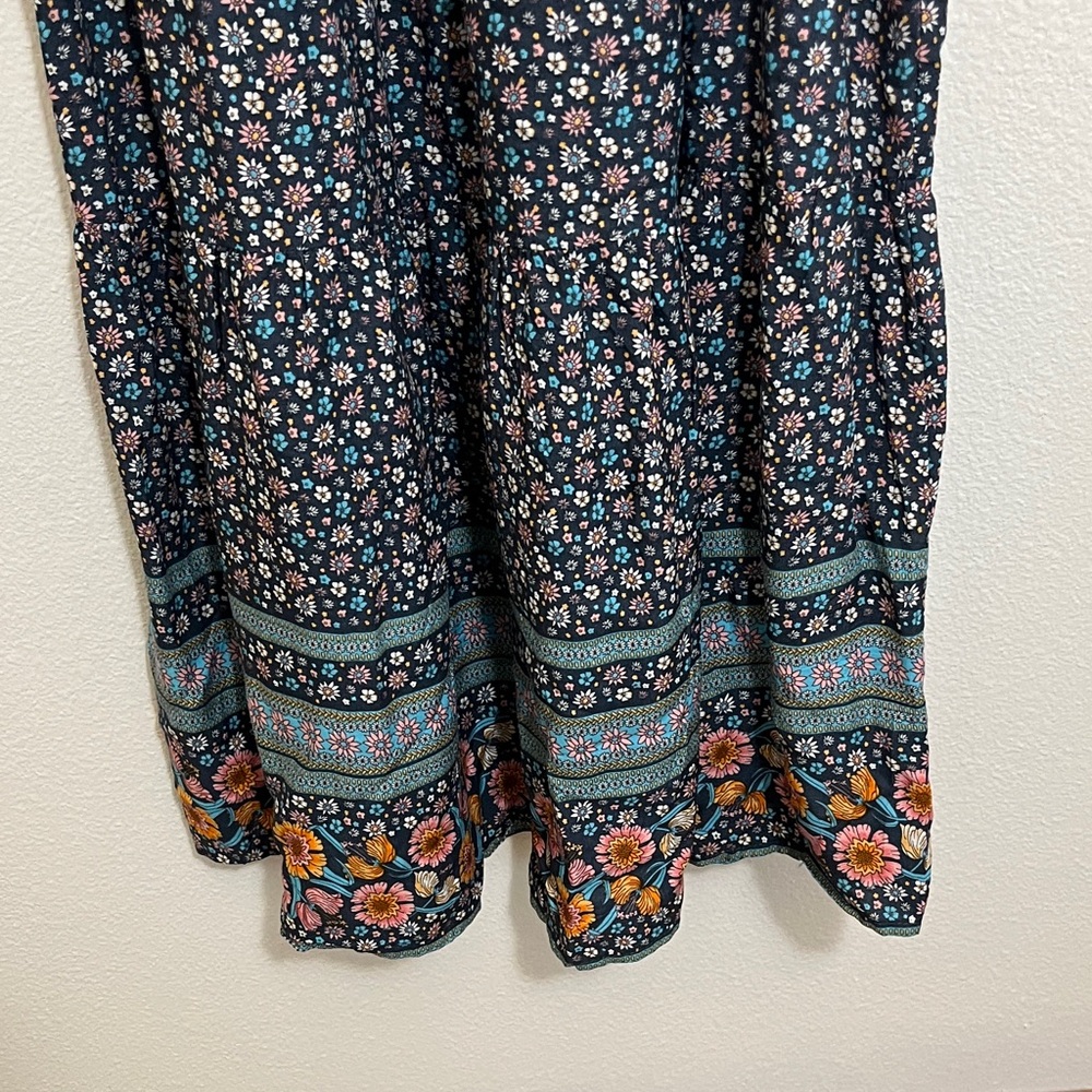 Floral Bohemian Maxi Dress - Picture 4 of 4